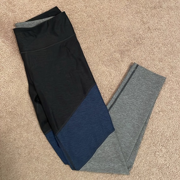 Outdoor Voices Leggings - Picture 5 of 7